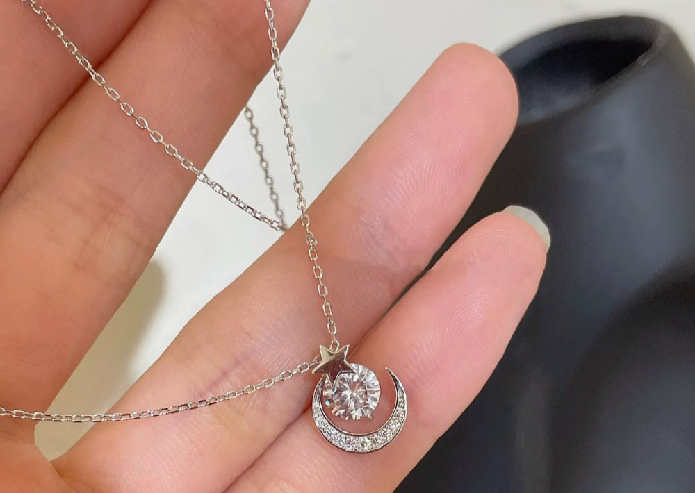 925 Sterling Silver Crescent Moon & Star Pendant Necklace